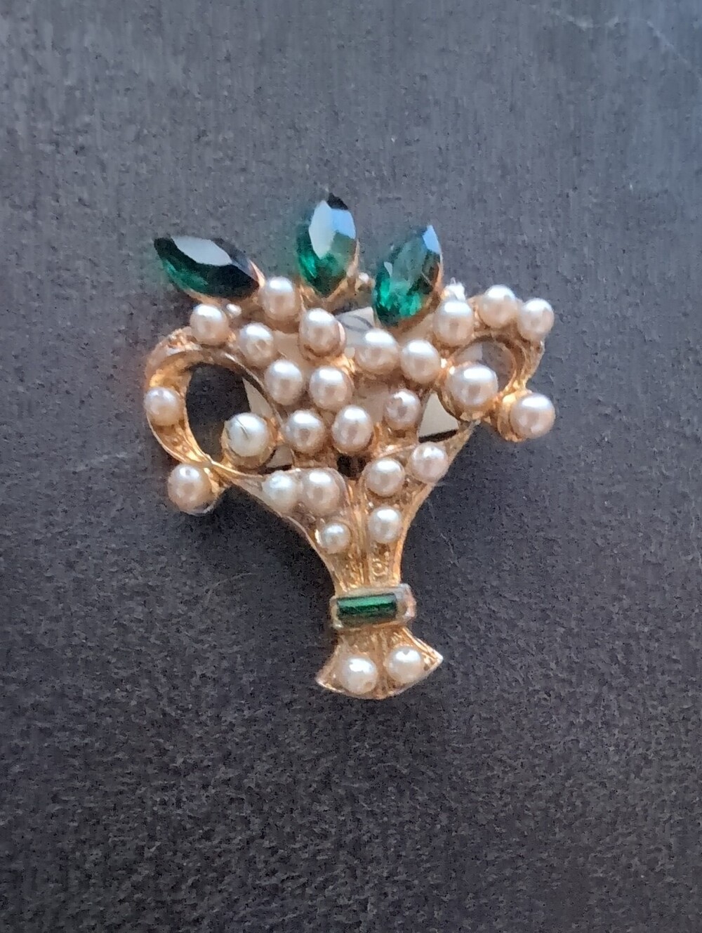 Vintage mid-century flower basket brooch.